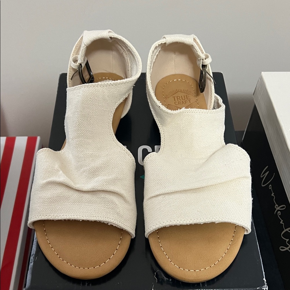 True Craft Cream Open-Toe Sandals